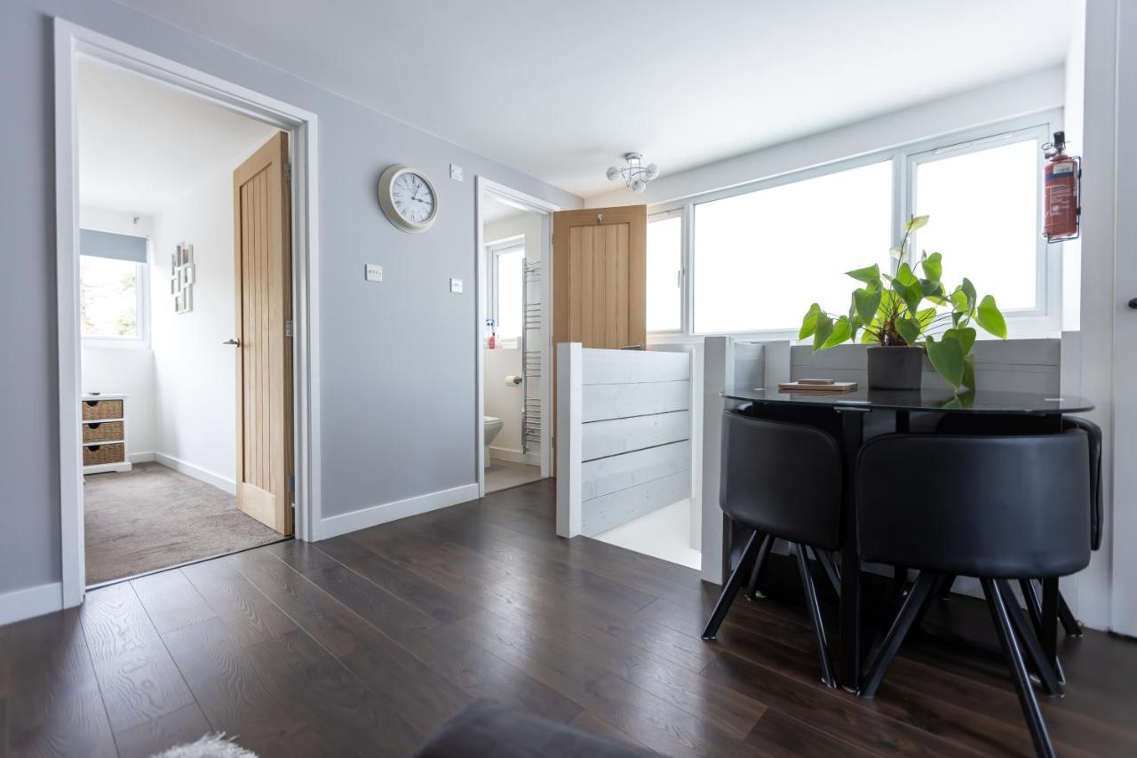 Beautiful Detached 1 Bedroom Apartment Eltham Esterno foto